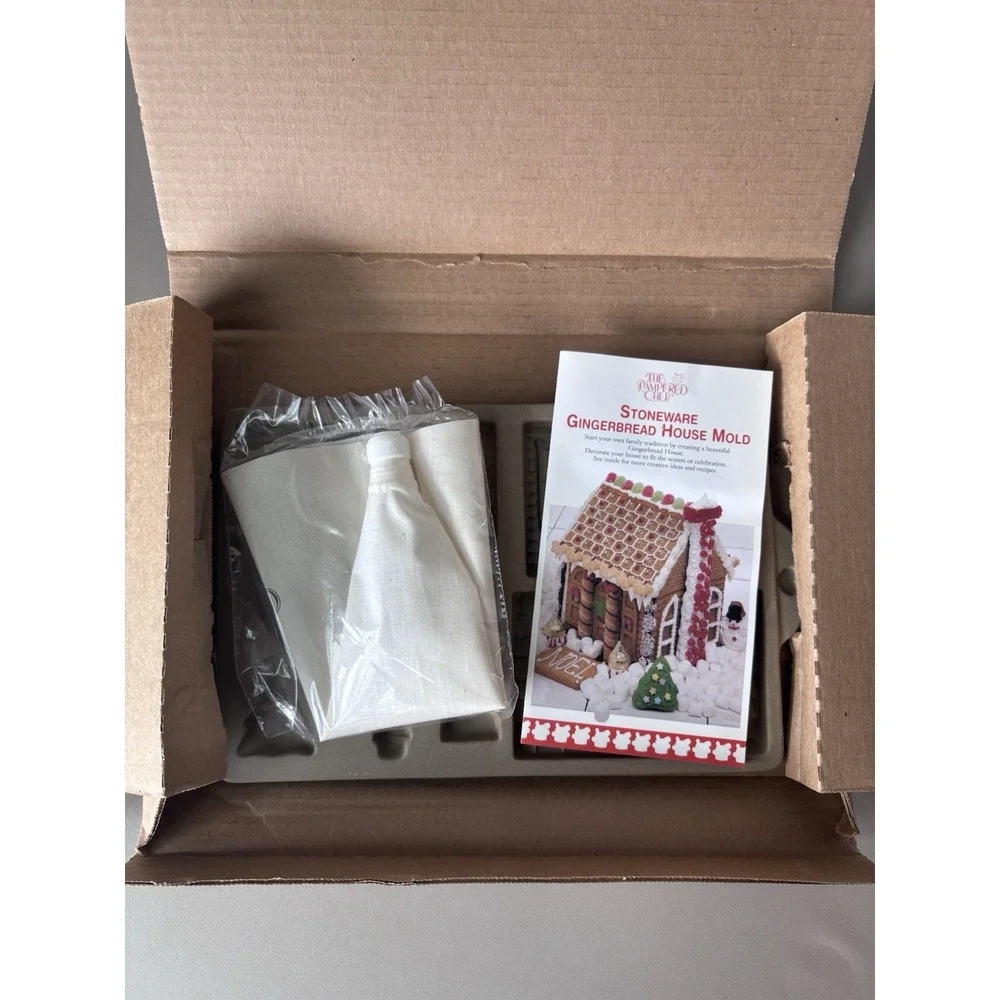 The Pampered Chef Stoneware Gingerbread House Baking Mold with Instructions